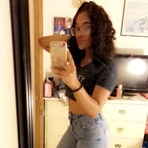 Meet your Posher, Paugata